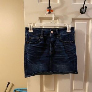 american eagle skirt size 2 short